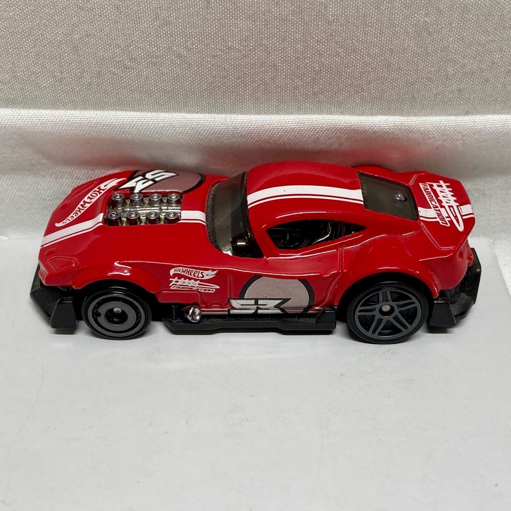 2020-21 Hot Wheels Muscle & Blown GRX50 HW Rod Squad Red Die-cast Race Car NOS